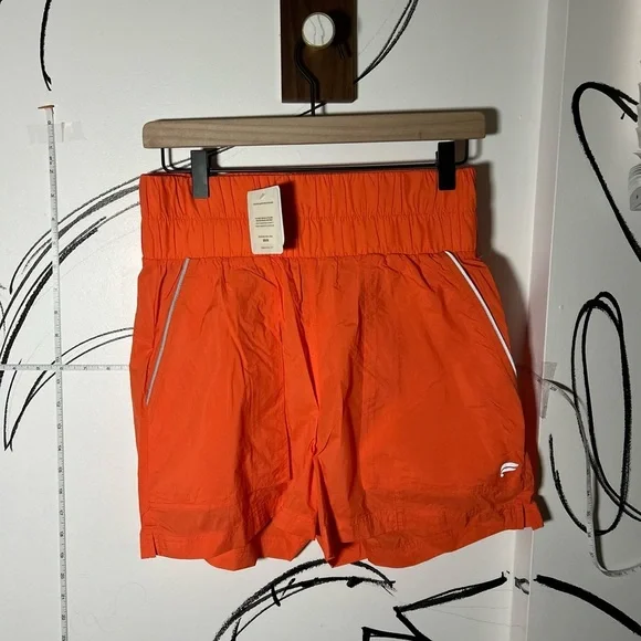 NEW Fabletics Orange Ultra High-Rise Piped Short, Small, Pockets+Wide Waist Band - Picture 1 of 10